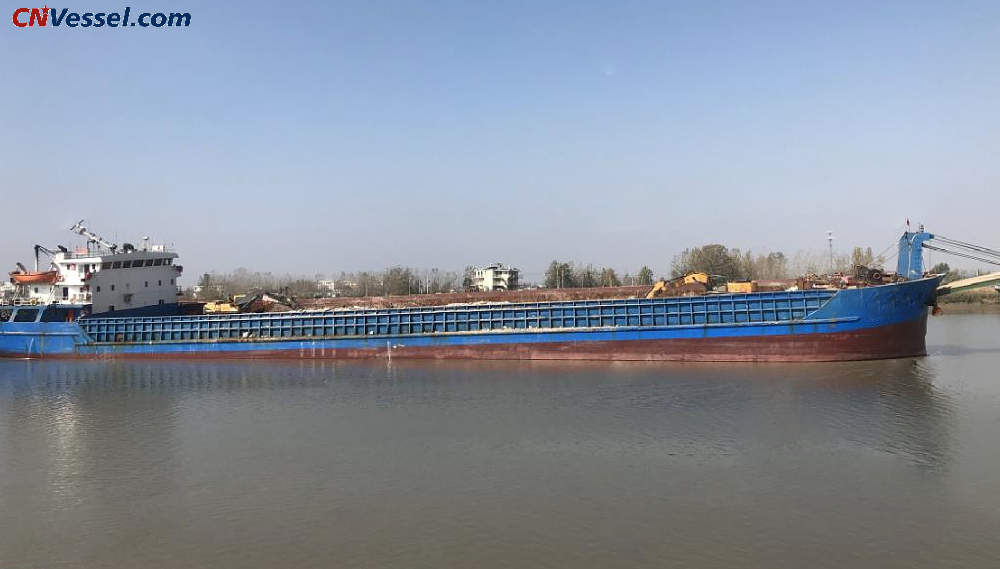 【出租】4000吨后驾甲板驳船（LCT）