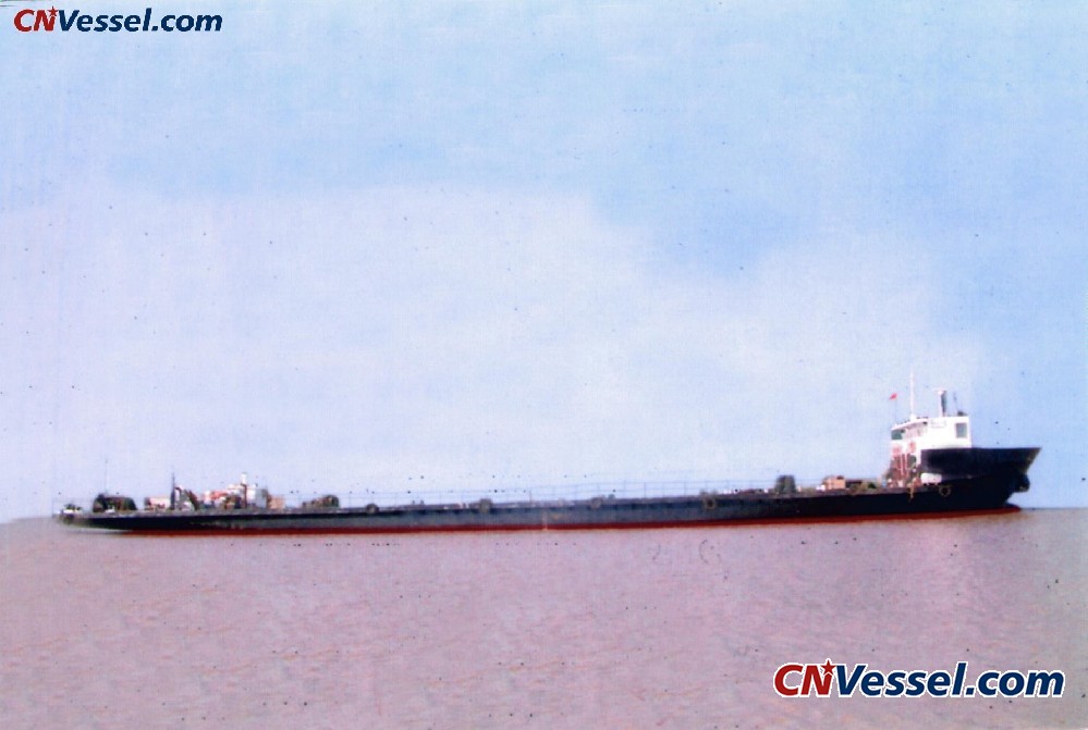 For Charter: 500 GRT Forward Wheelhouse Deck Barge