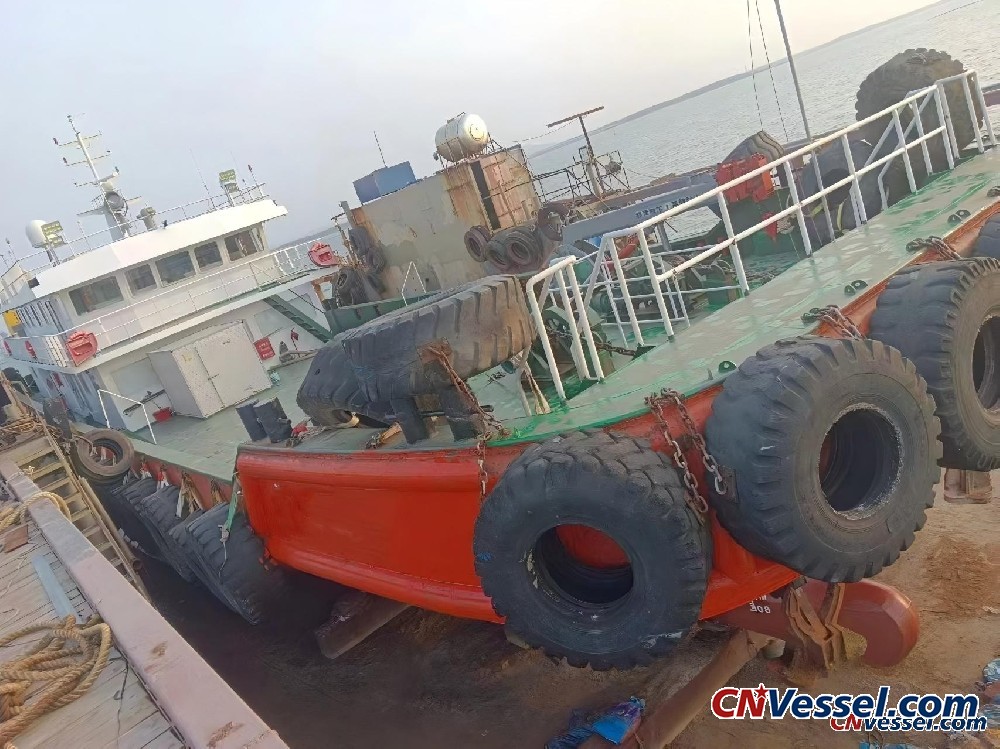 [For Sale] 48m Crew Boat – Reliable Propulsion and Stability