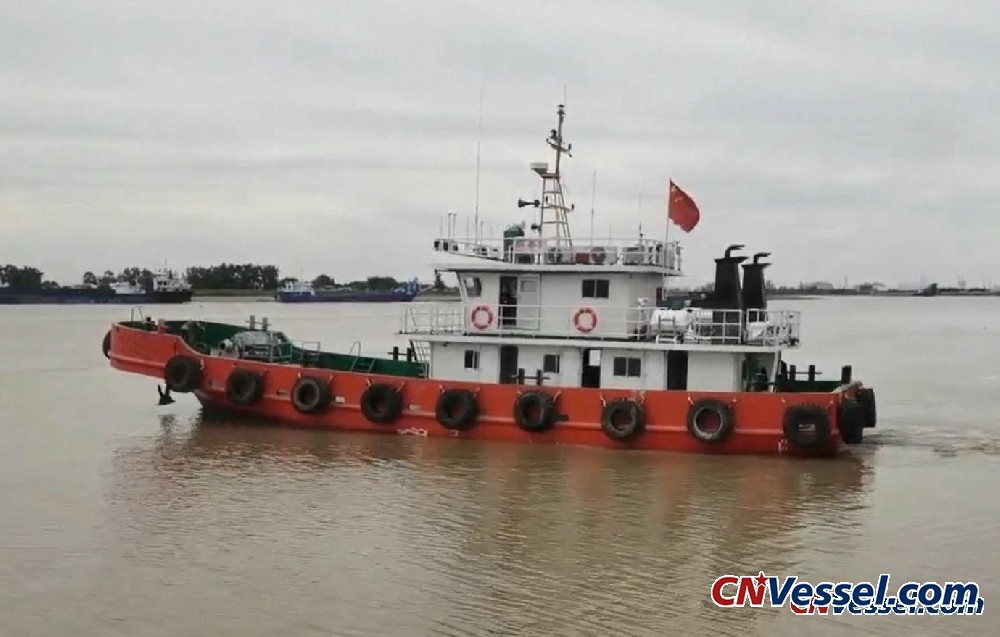 26-meter utility vessel for charter; equipped with a crane.